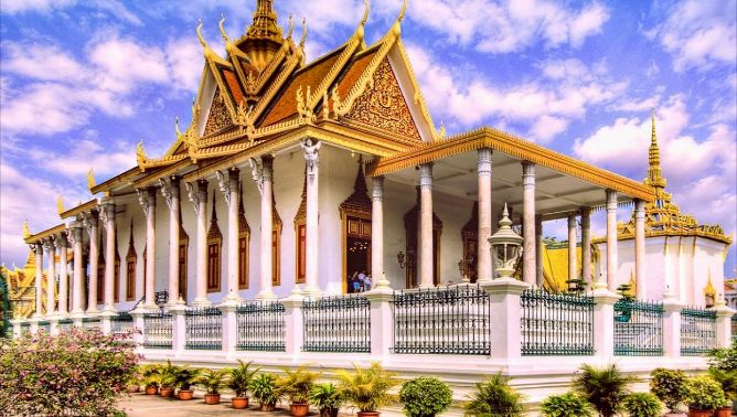 Phnom Penh City Tour - English Speaking Private Driver